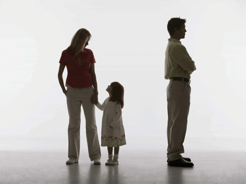 Quyền nuôi con của người mẹ sau khi ly hôn